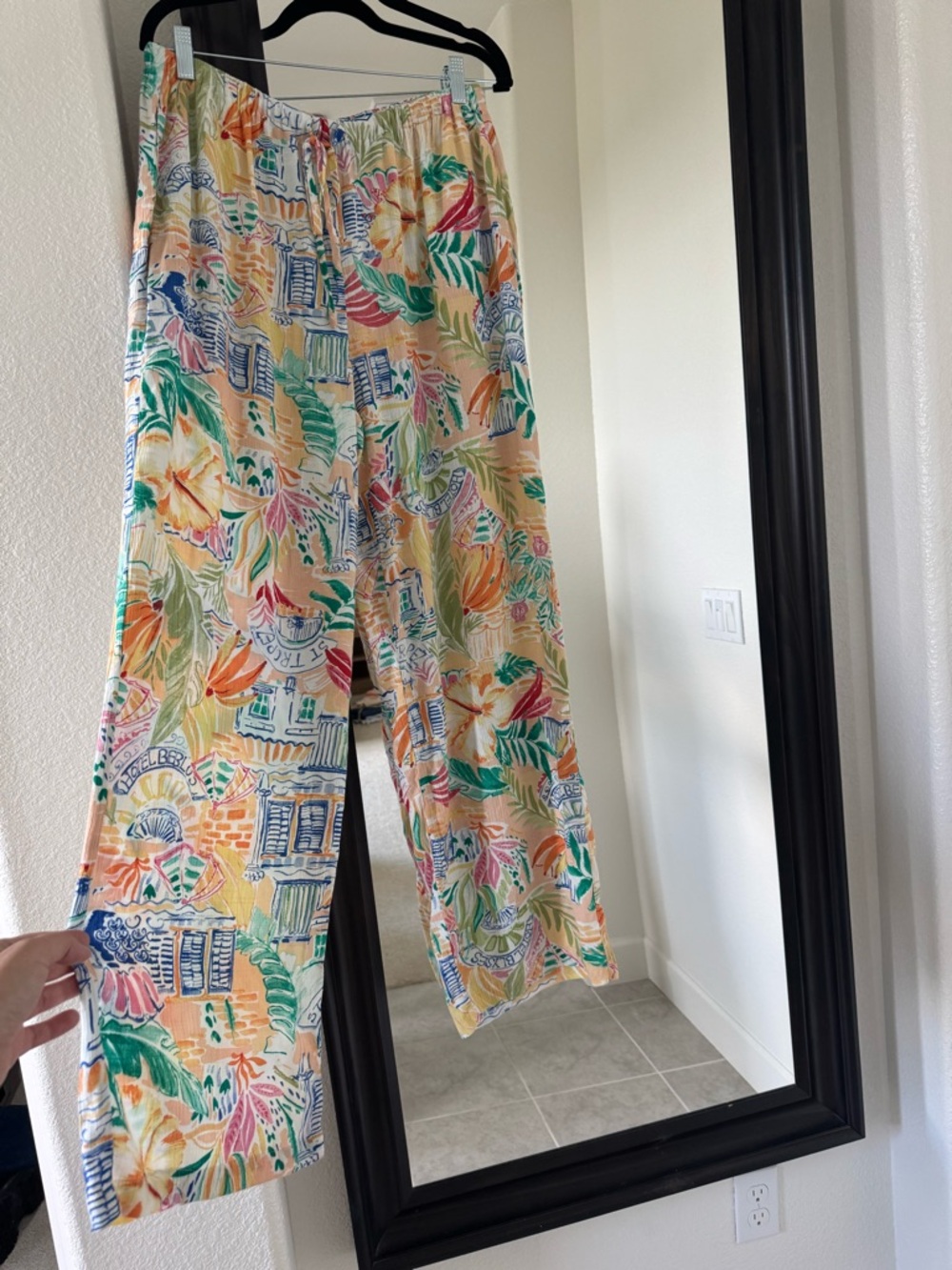 14 - NWT Tropical Print Wide-Leg Lounge Pants in Multicolor Size L | 100% Rayon - Picture 3 of 7